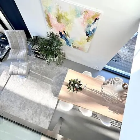 فيلة Modern House With Jacuzzi إسبو