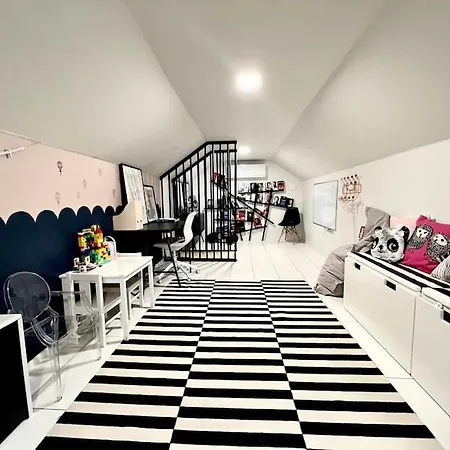 וילה Modern House With Jacuzzi